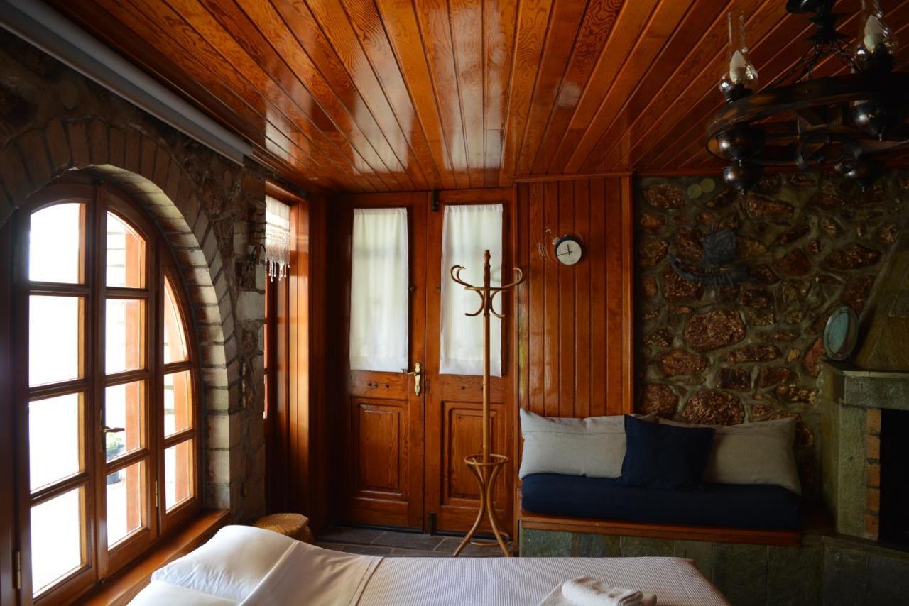 Appartement Remvi à Hydra  Extérieur photo