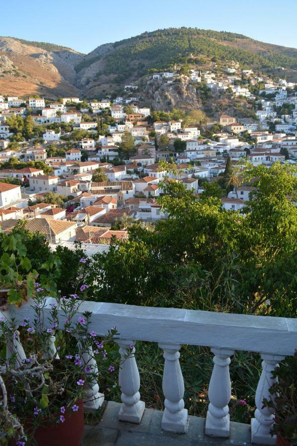 Appartement Remvi à Hydra  Extérieur photo