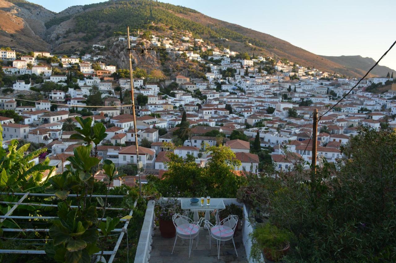 Appartement Remvi à Hydra  Extérieur photo